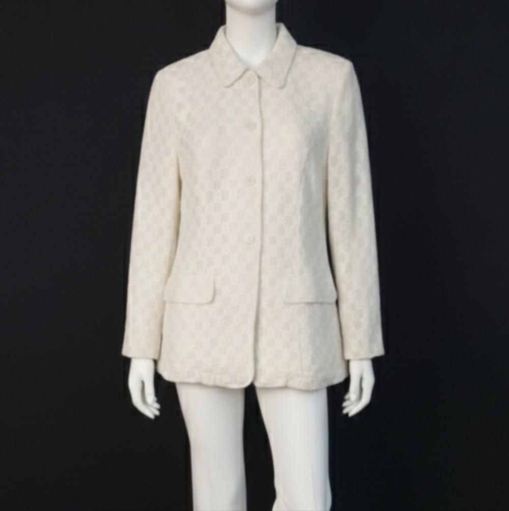 Sisley Vintage 90s  White Lace Crochet Blazer Pearl Button Sz 12